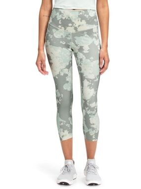 The North Face Women's
Motivation High Rise 7/8 Pocket Camo leggings sz Small